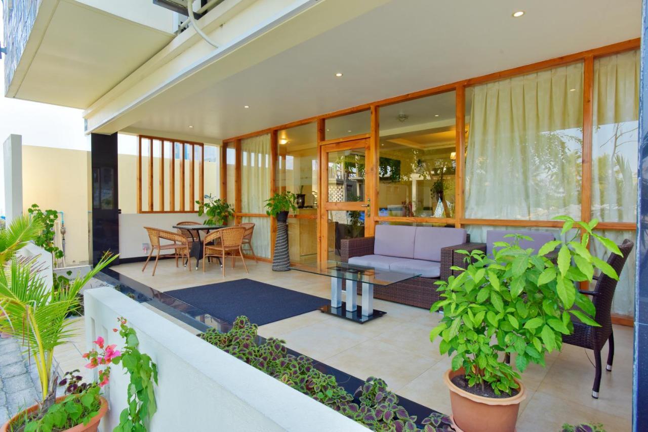 Crystal Beach Inn Male Exteriér fotografie